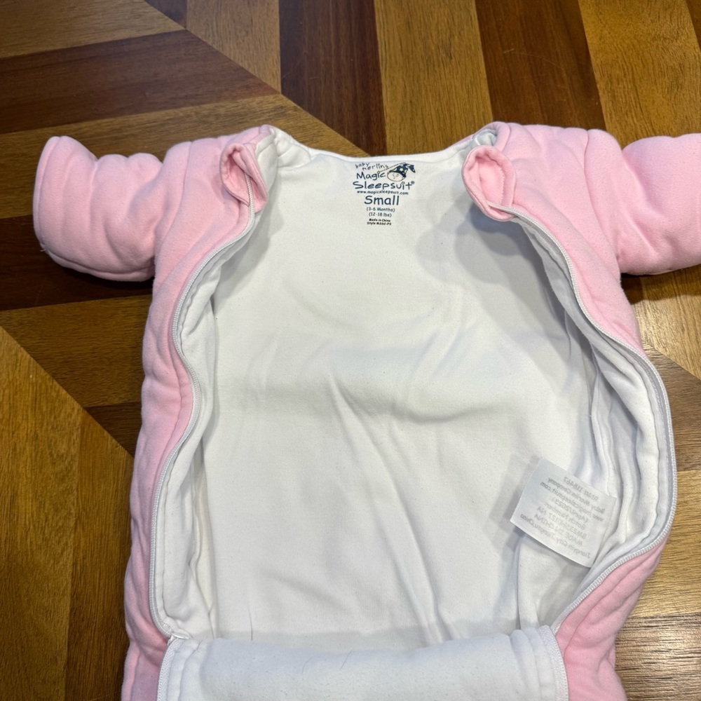 Baby Merlin’s Magic Sleepsuit Pink Sleep Sack flaw - Picture 4 of 9